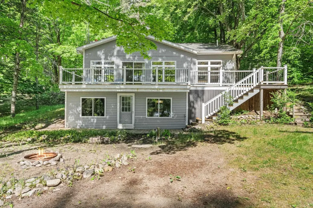 5252 Six Mile Lake Road South Arm Township MI 49729