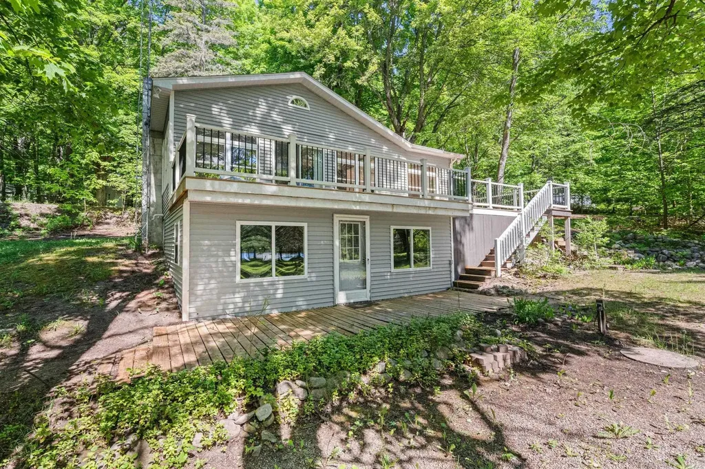 5252 Six Mile Lake Road South Arm Township MI 49729