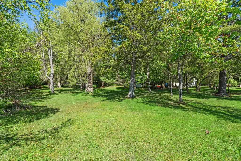 5252 Six Mile Lake Road South Arm Township MI 49729