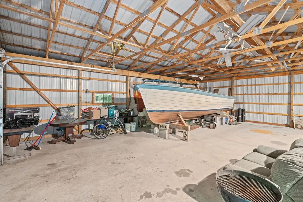 5252 Six Mile Lake Road South Arm Township MI 49729