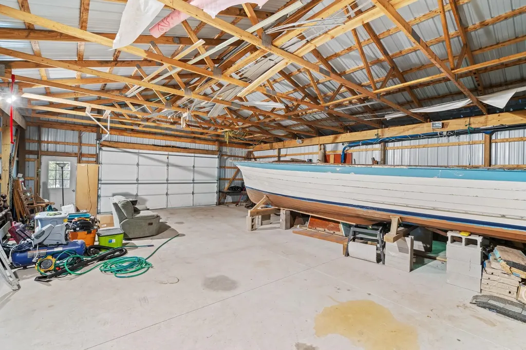 5252 Six Mile Lake Road South Arm Township MI 49729