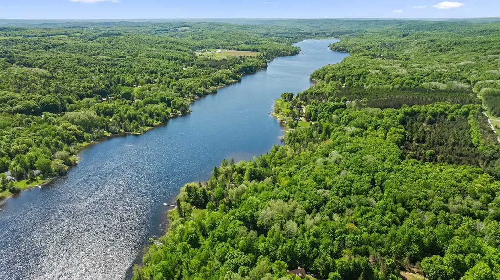 5252 Six Mile Lake Road South Arm Township MI 49729