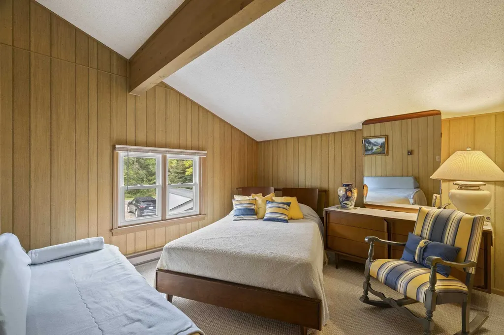 6910 Carter Road Benzonia Township MI 49617