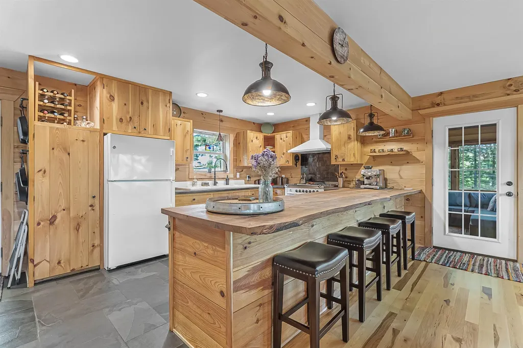 8088 N Roberts Road Elk Township MI 49644
