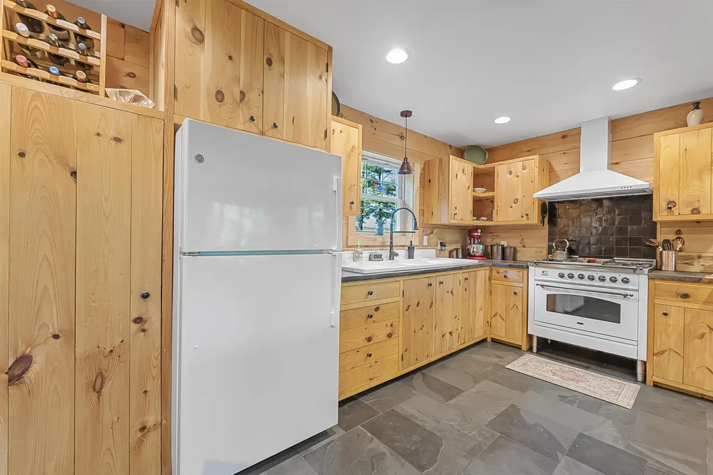 8088 N Roberts Road Elk Township MI 49644