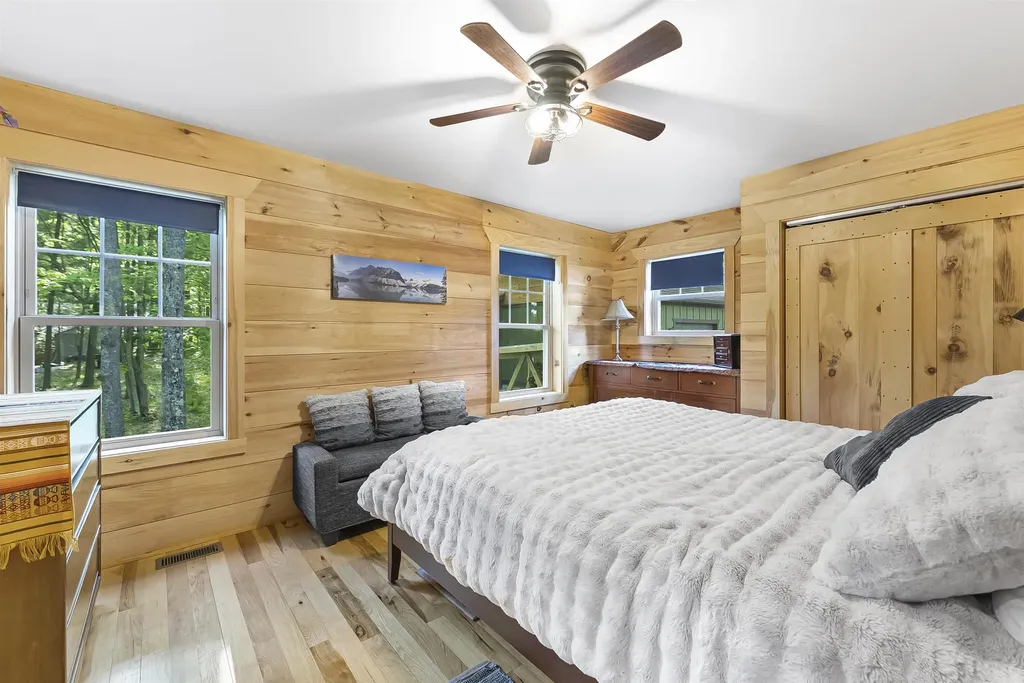 8088 N Roberts Road Elk Township MI 49644