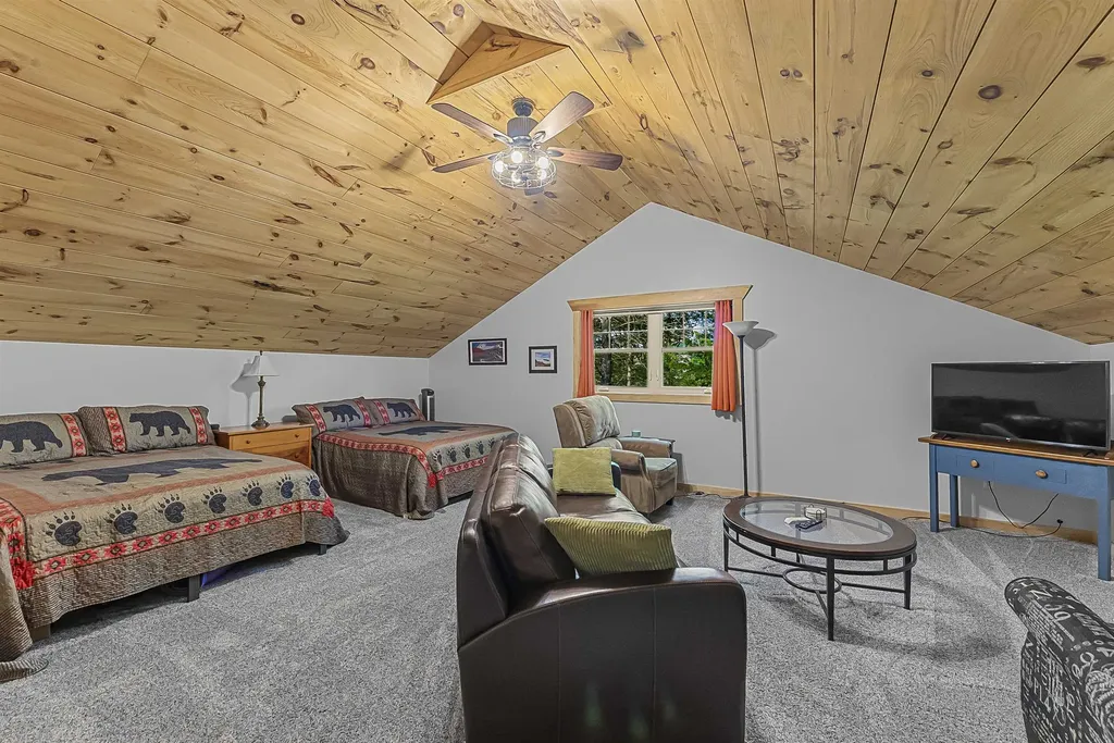 8088 N Roberts Road Elk Township MI 49644
