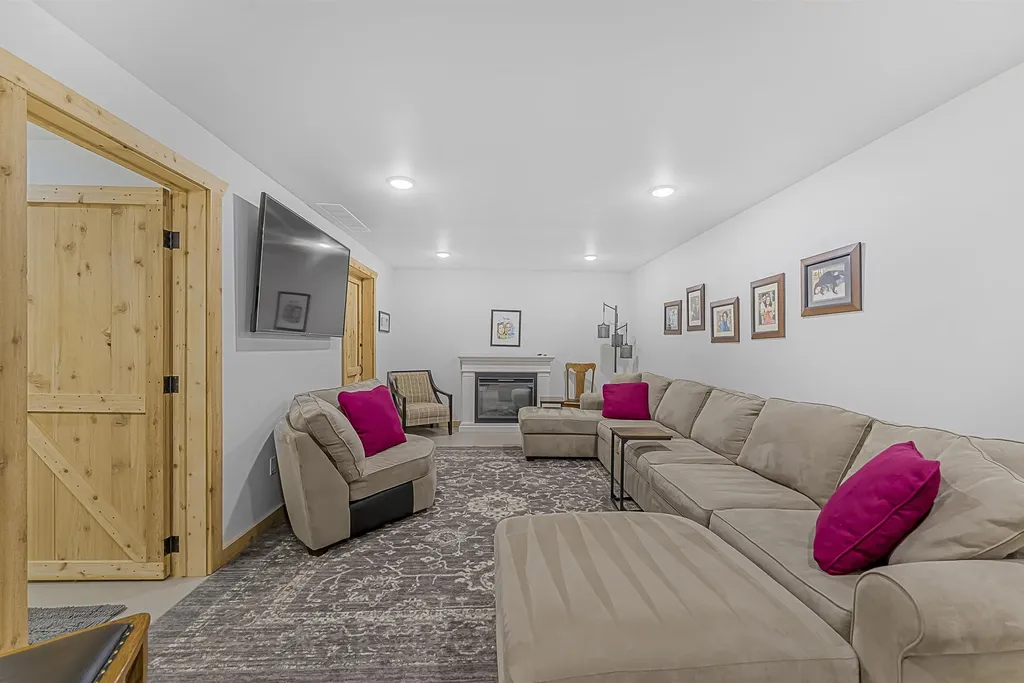 8088 N Roberts Road Elk Township MI 49644