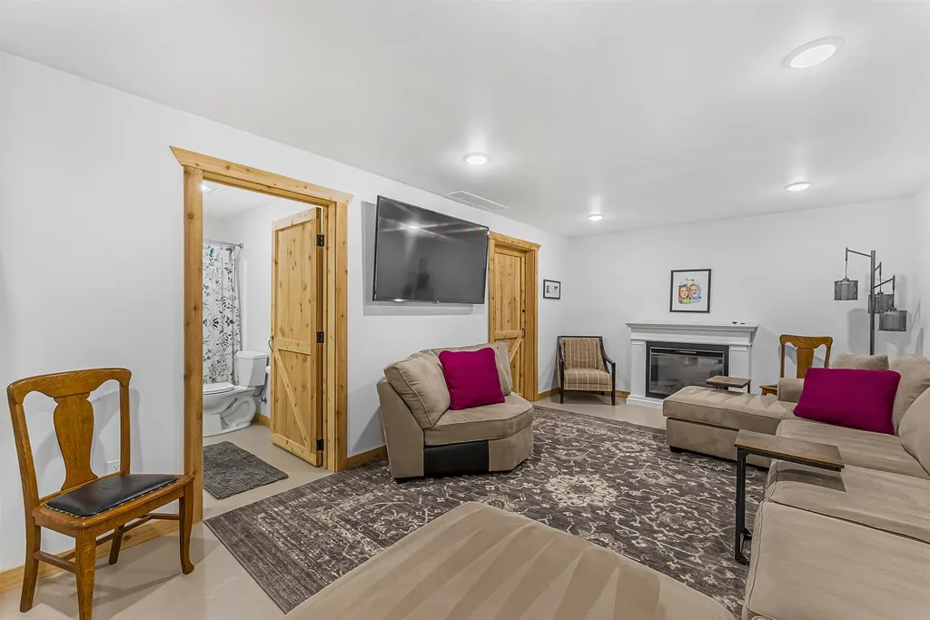 8088 N Roberts Road Elk Township MI 49644