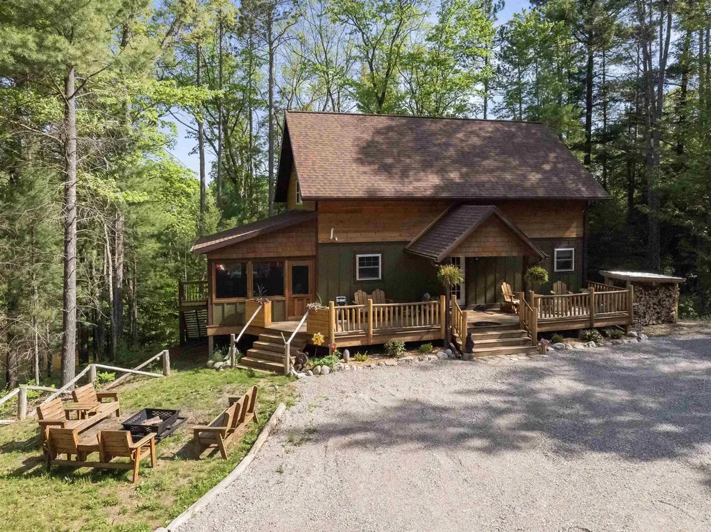 8088 N Roberts Road Elk Township MI 49644