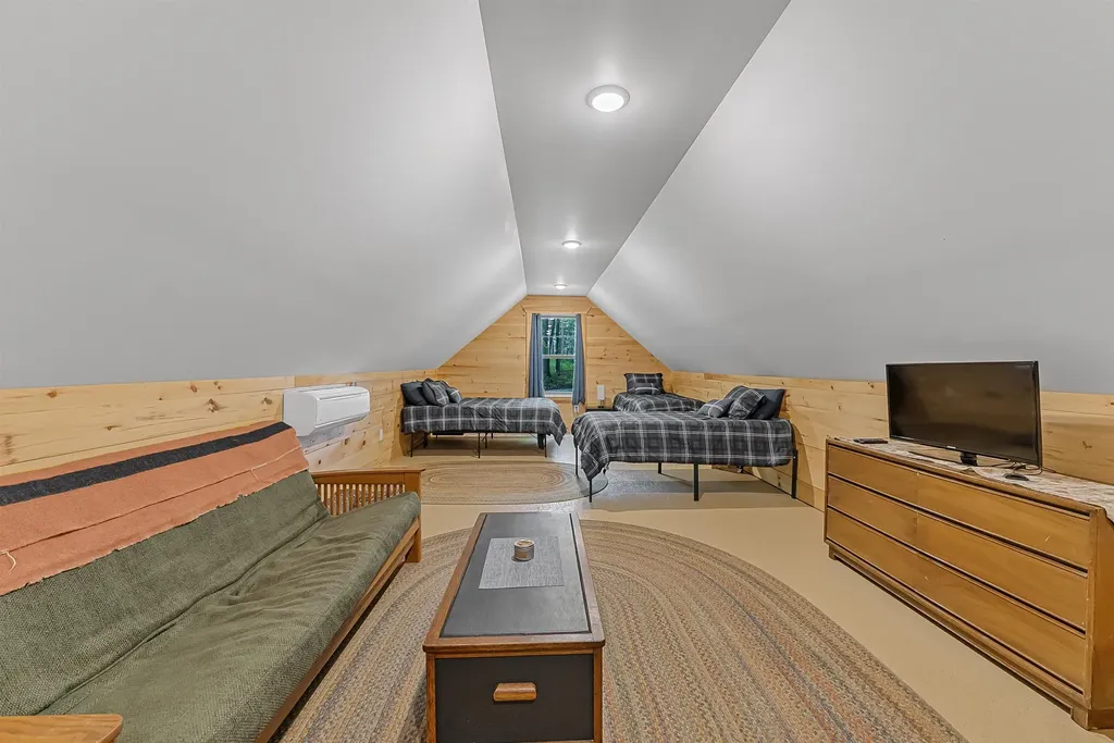 8088 N Roberts Road Elk Township MI 49644