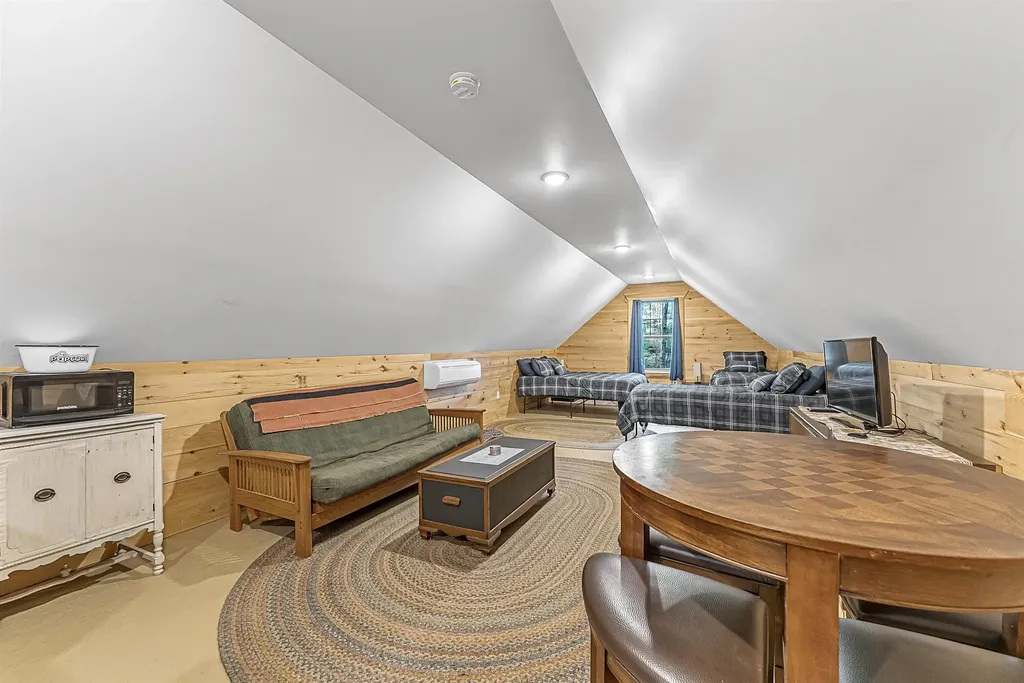 8088 N Roberts Road Elk Township MI 49644