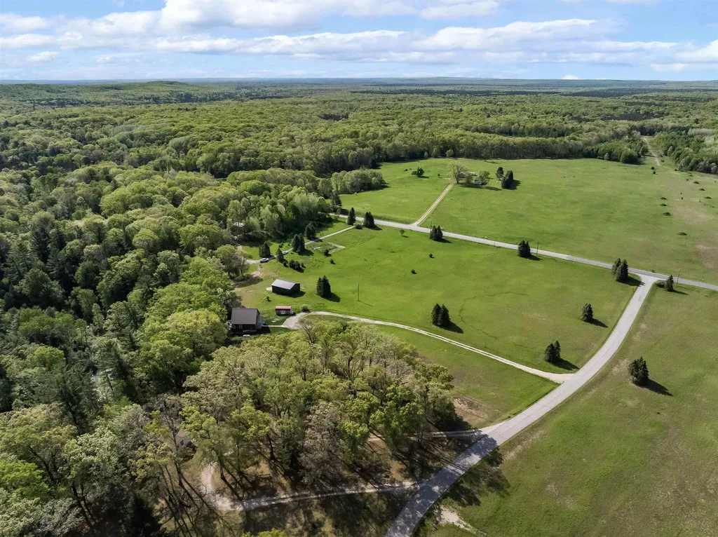 8088 N Roberts Road Elk Township MI 49644