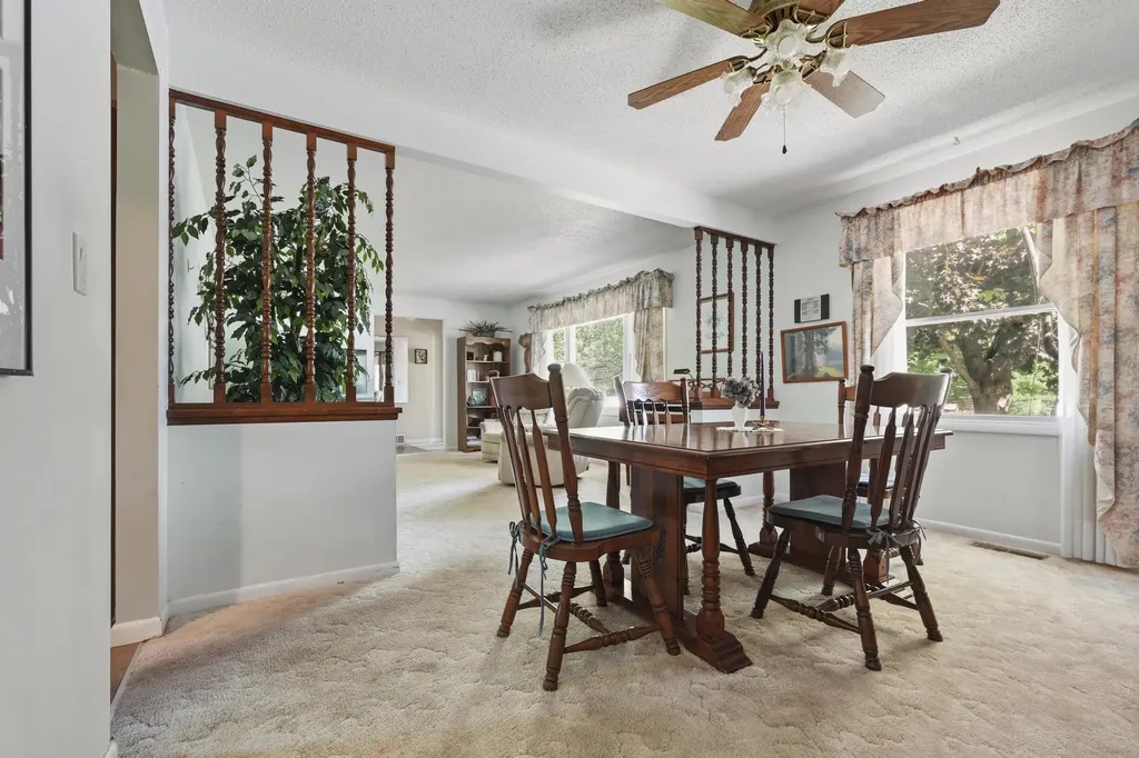 10062 E Claremont Drive Elmwood Charter Township MI 49684