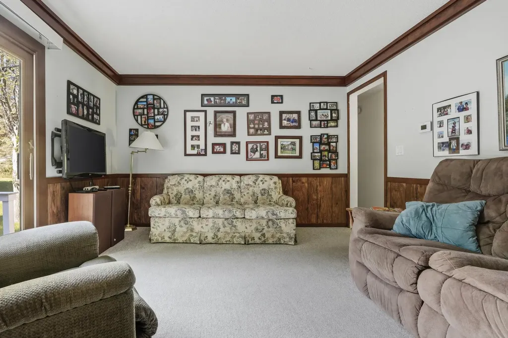 10062 E Claremont Drive Elmwood Charter Township MI 49684