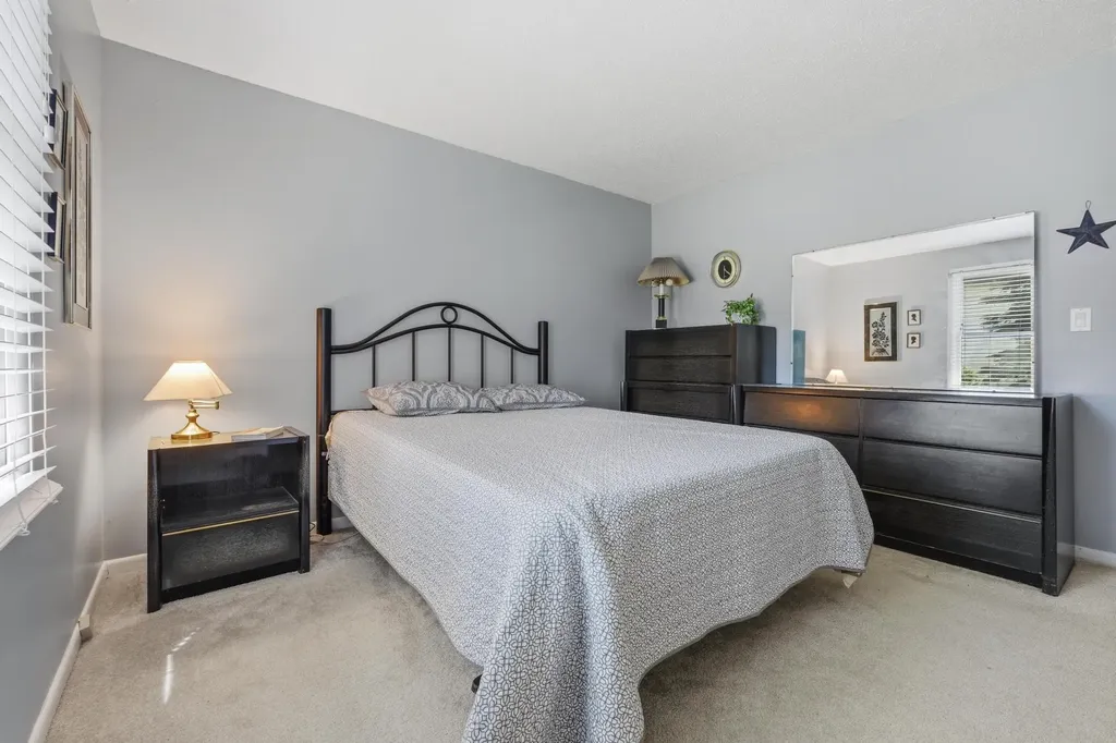 10062 E Claremont Drive Elmwood Charter Township MI 49684
