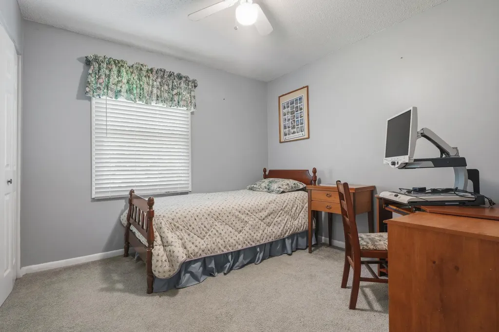 10062 E Claremont Drive Elmwood Charter Township MI 49684