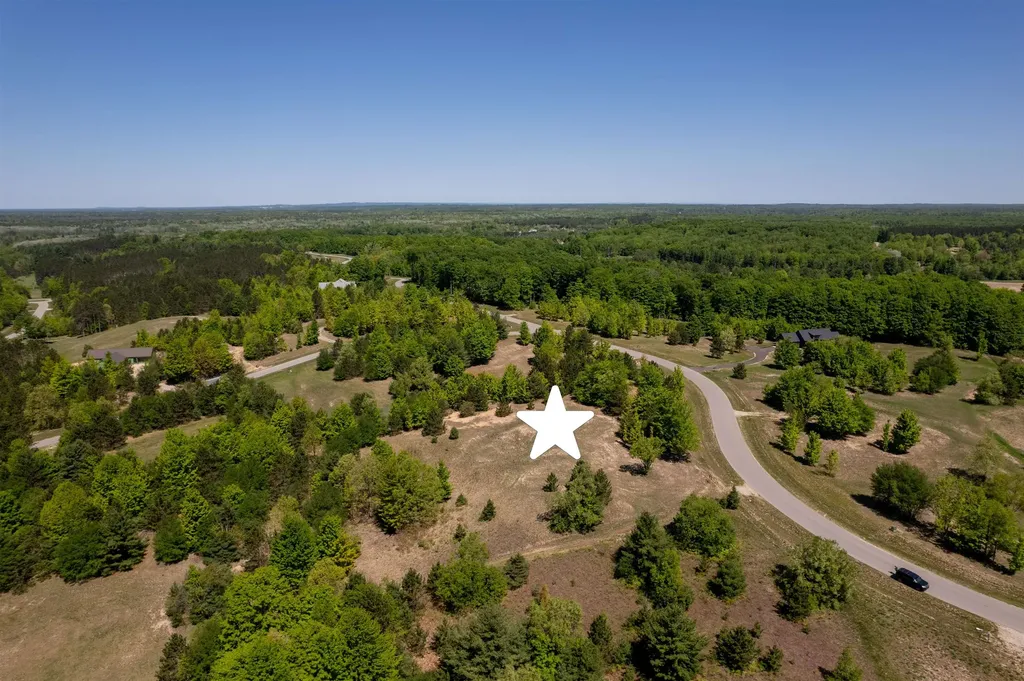 5986 Paradise Ranch Paradise Township MI 49649