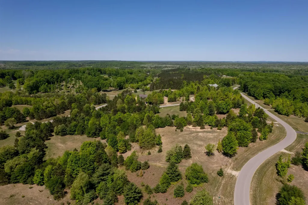 5986 Paradise Ranch Paradise Township MI 49649