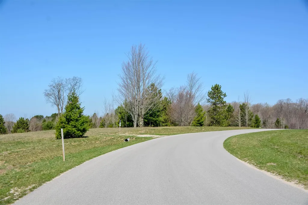 5986 Paradise Ranch Paradise Township MI 49649