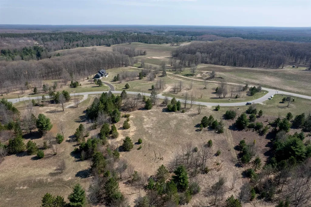 5986 Paradise Ranch Paradise Township MI 49649