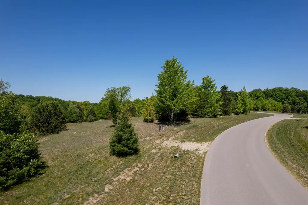 5986 Paradise Ranch Paradise Township MI 49649