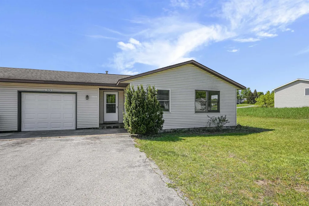 3434 Mahoney Drive East Bay Township MI 49686