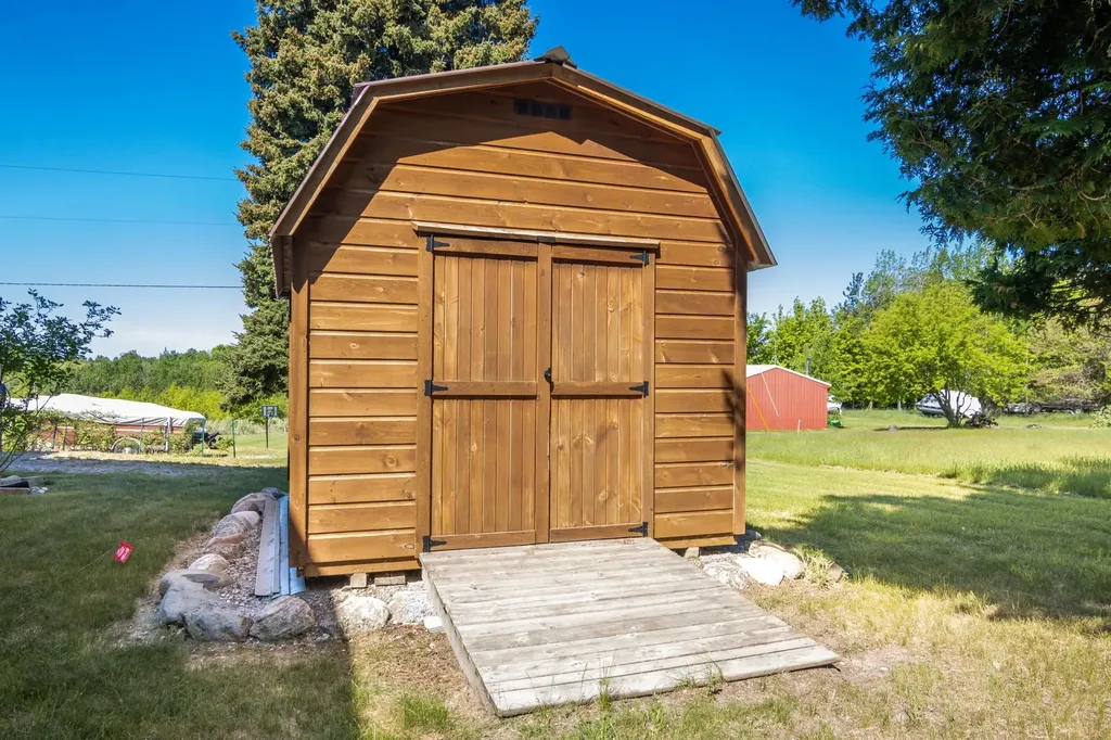11446 Barnes Road Torch Lake Township MI 49648