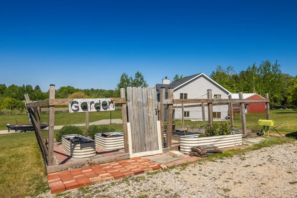 11446 Barnes Road Torch Lake Township MI 49648