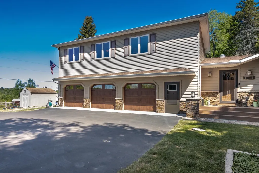 11446 Barnes Road Torch Lake Township MI 49648