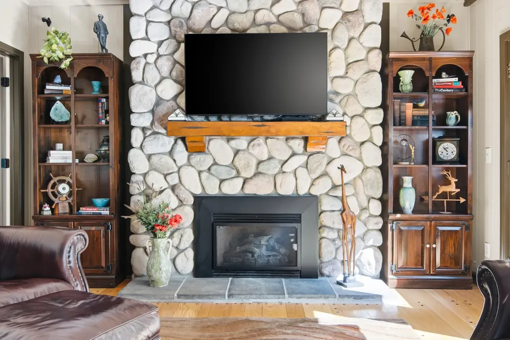 11446 Barnes Road Torch Lake Township MI 49648