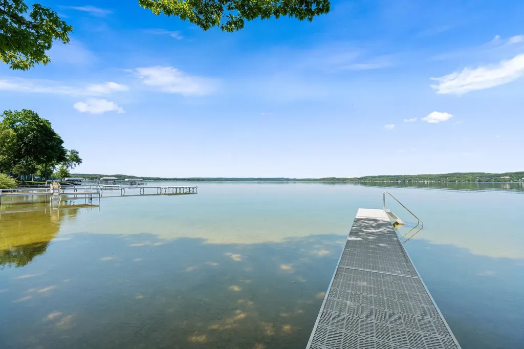 8440 S Lakeview Road Elmwood Charter Township MI 49684