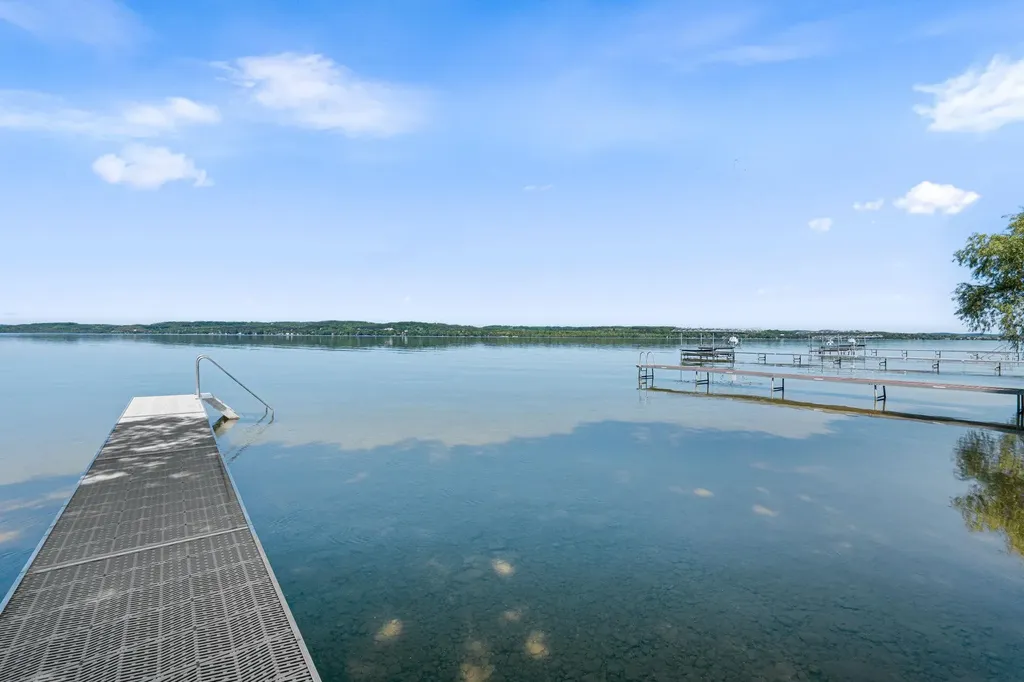 8440 S Lakeview Road Elmwood Charter Township MI 49684