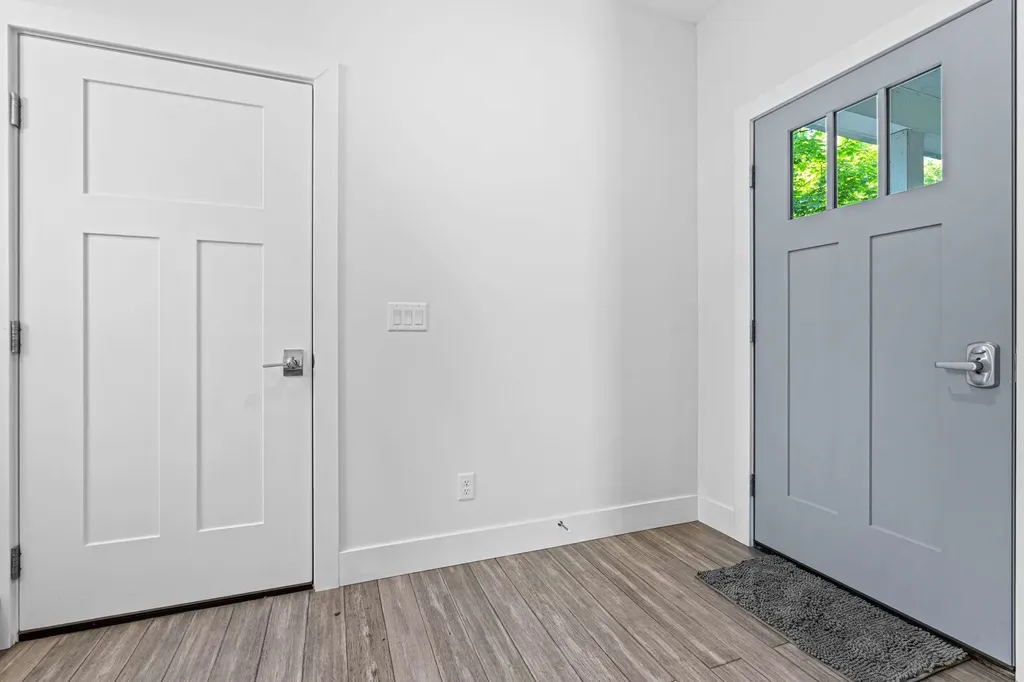 8440 S Lakeview Road Elmwood Charter Township MI 49684