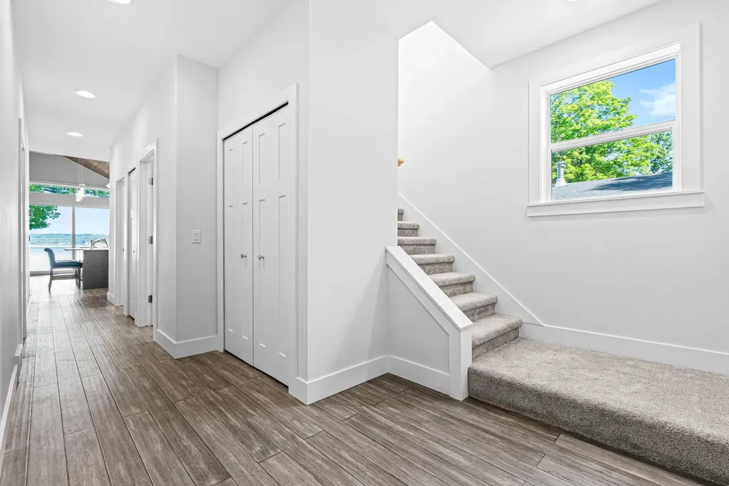 8440 S Lakeview Road Elmwood Charter Township MI 49684