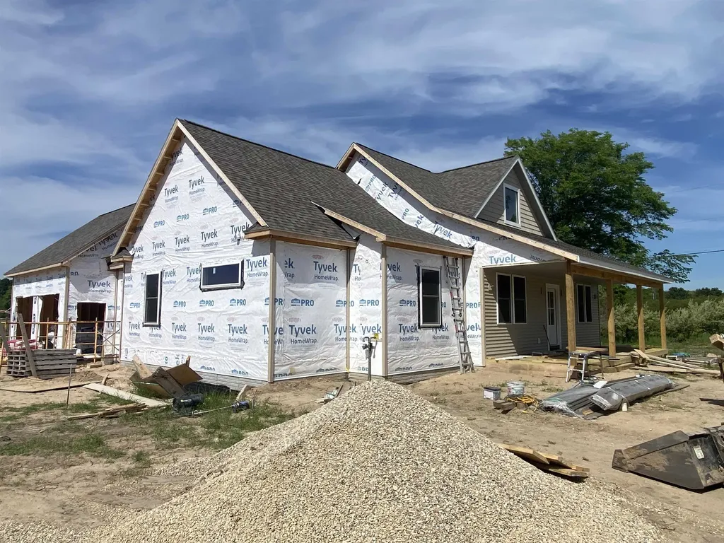 12000 Barkley Lane Milton Township MI 49676