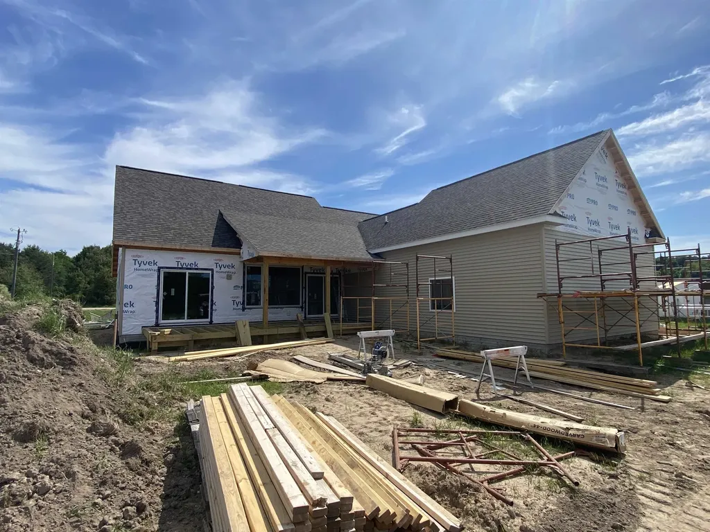 12000 Barkley Lane Milton Township MI 49676