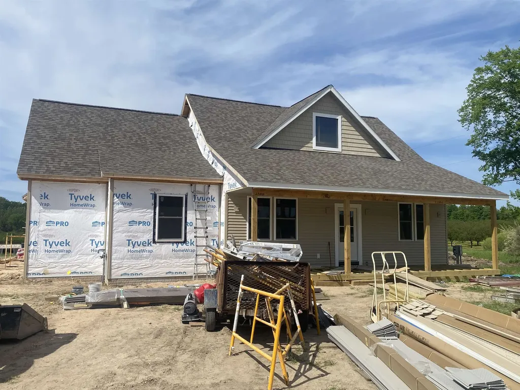 12000 Barkley Lane Milton Township MI 49676
