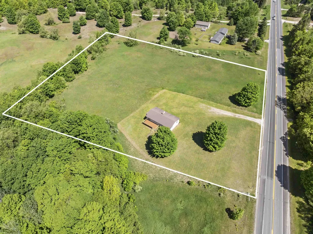 4848 Benzie Highway Joyfield Township MI 49616