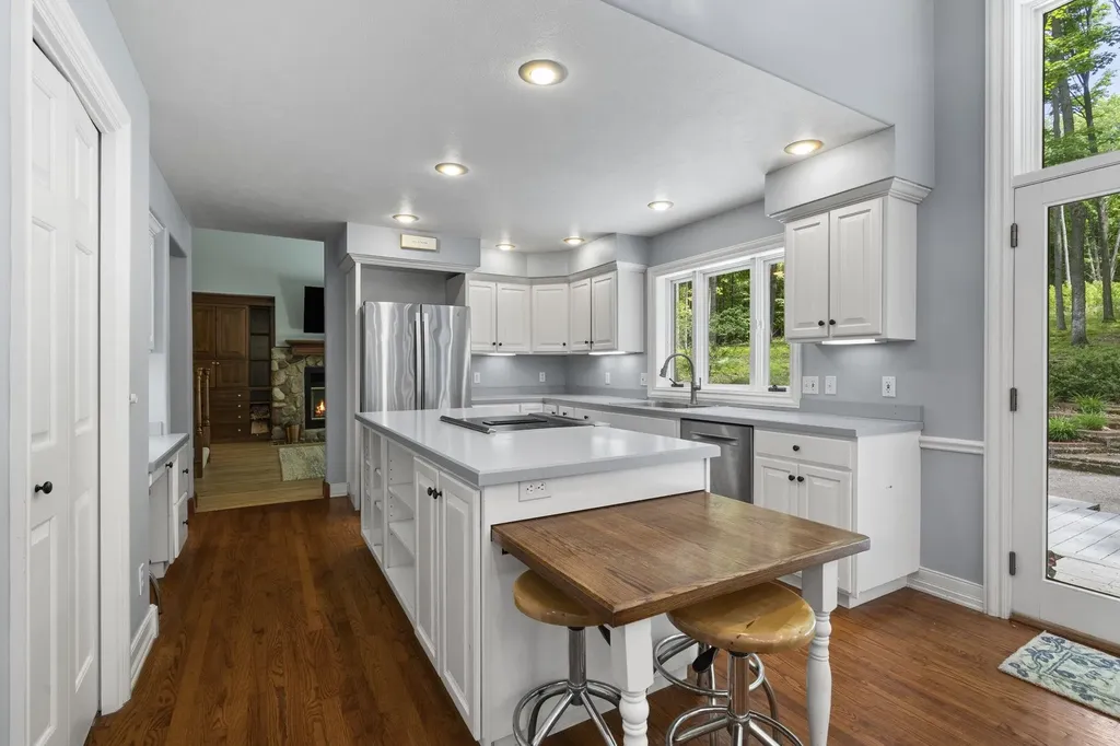 11407 S Ramblewood Drive Solon Township MI 49621