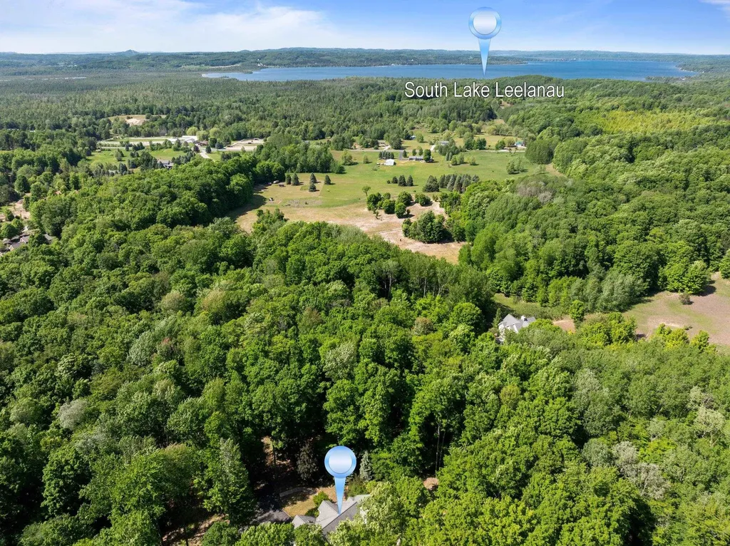 11407 S Ramblewood Drive Solon Township MI 49621