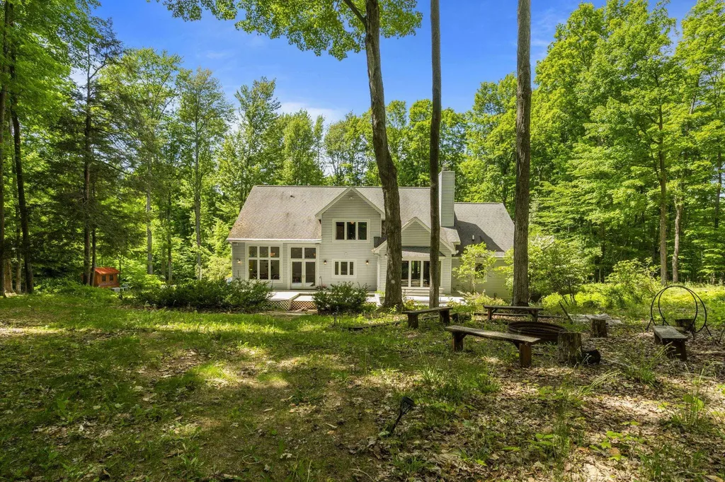 11407 S Ramblewood Drive Solon Township MI 49621