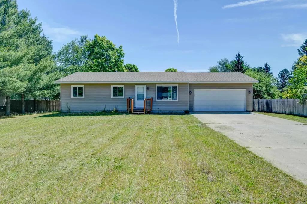 1741 Walter Drive Green Lake Township MI 49637