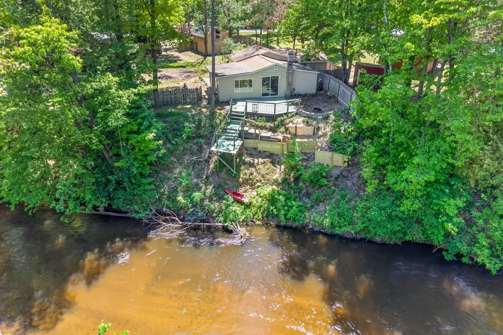 8538 W Haskell Lake Road Winterfield Township MI 49665