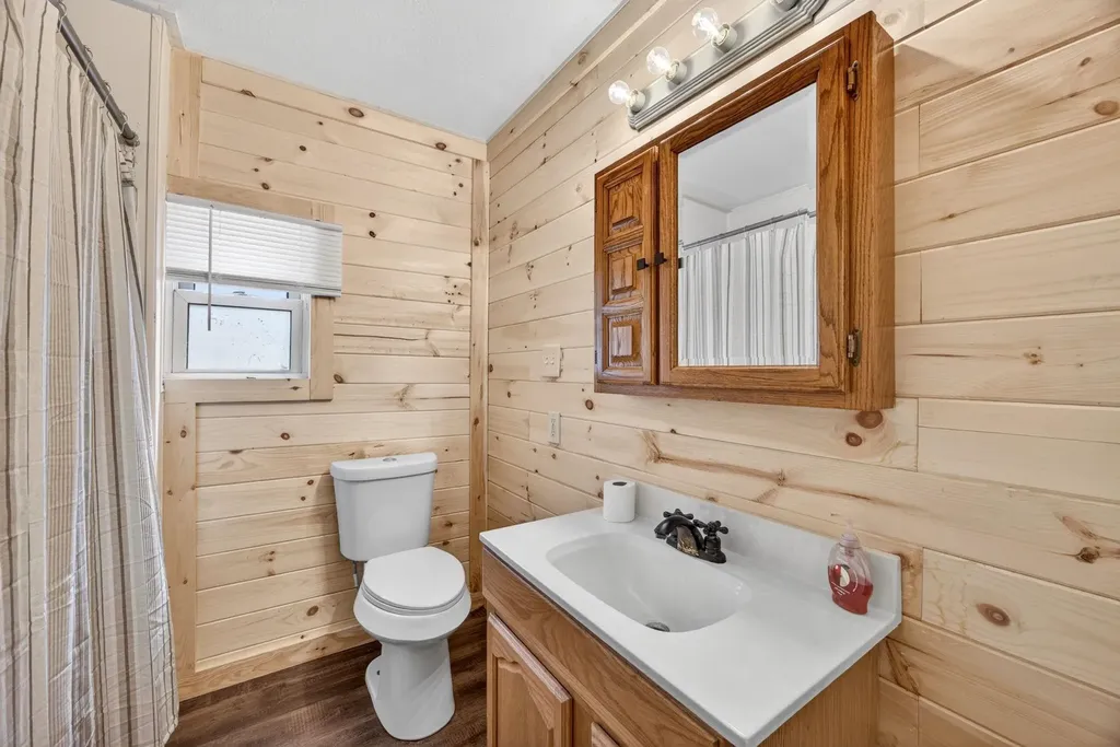 8538 W Haskell Lake Road Winterfield Township MI 49665