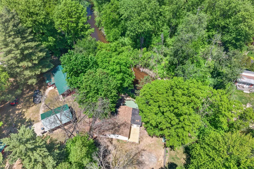 8538 W Haskell Lake Road Winterfield Township MI 49665