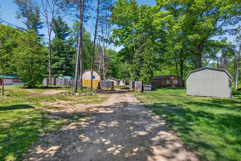 8538 W Haskell Lake Road Winterfield Township MI 49665