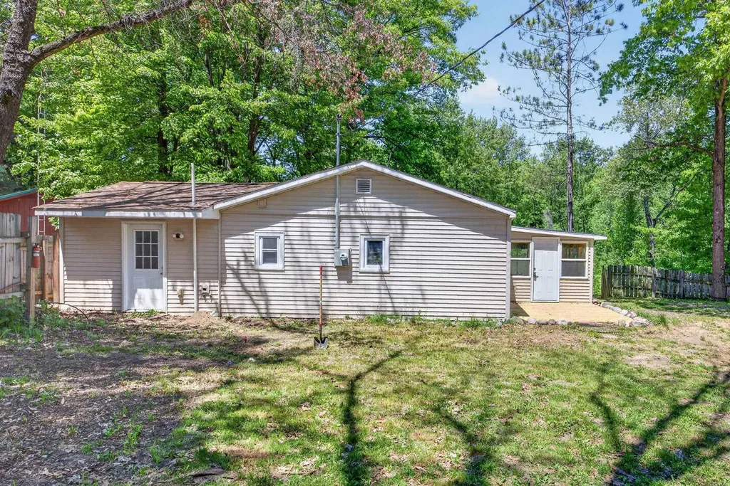 8538 W Haskell Lake Road Winterfield Township MI 49665