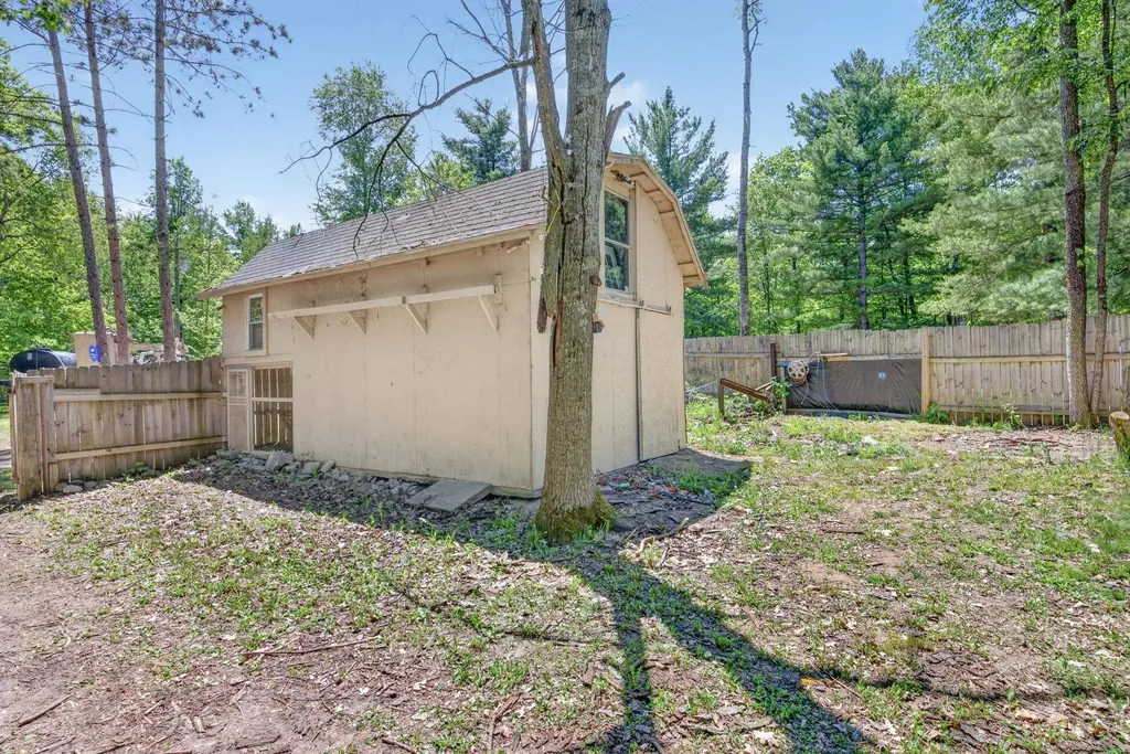 8538 W Haskell Lake Road Winterfield Township MI 49665