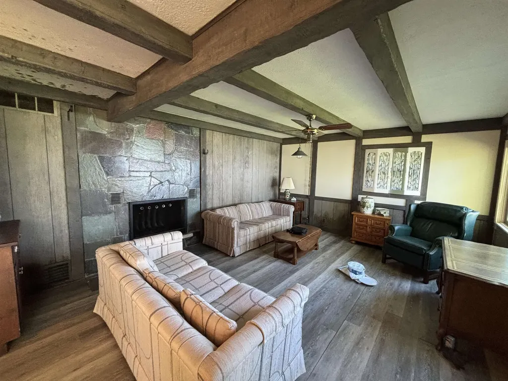 13185 Bussa Road Milton Township MI 49676